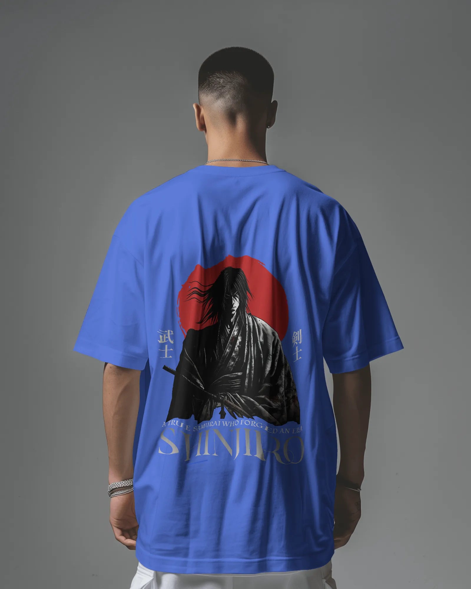 Oversized T-shirt: Shinjiro
