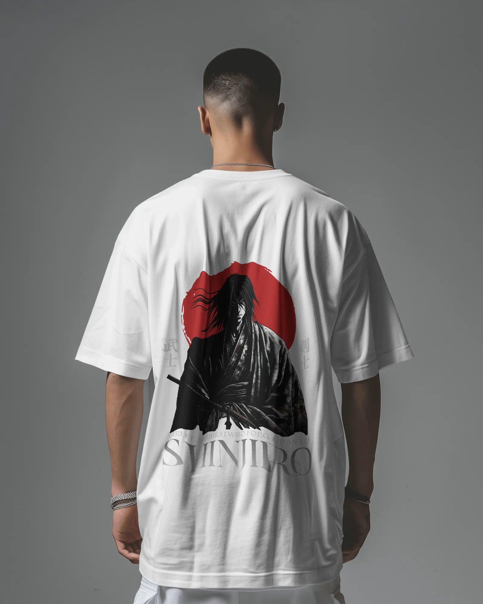 Oversized T-shirt: Shinjiro